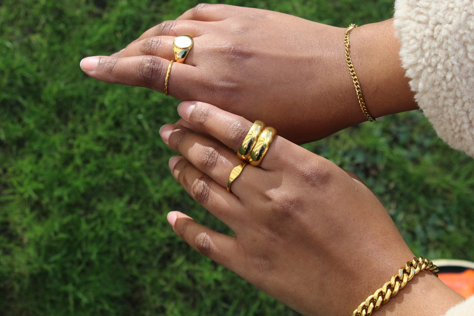 The Dainty Signet Ring